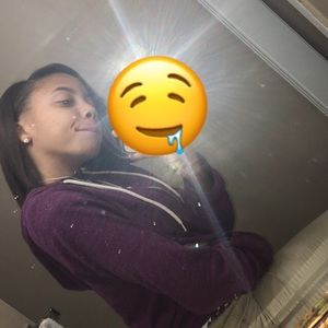 Meet your Posher, Destini